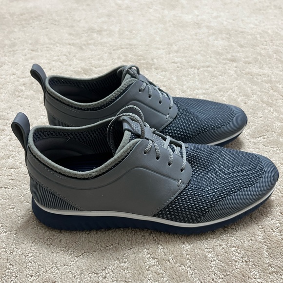 Cole Haan Men’s Grand Motion Shoes - Picture 8 of 12